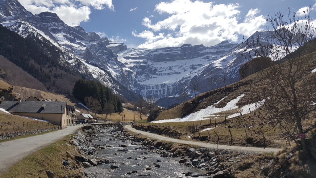 French Bubble immersion en France : le cirque de Gavarnie site classé à l'UNESCO