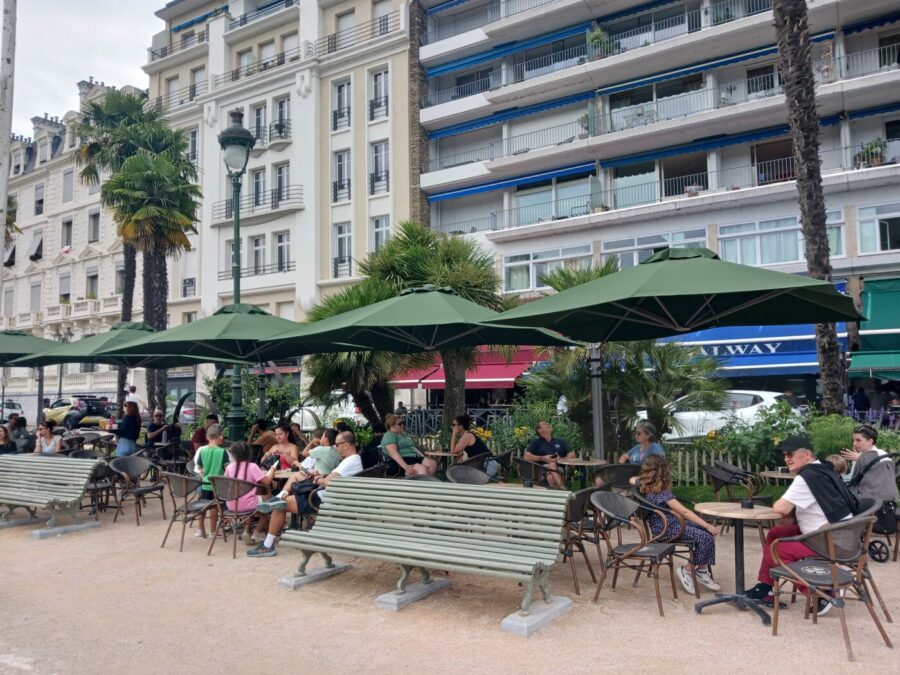 French bubble : le boulevard des Pyrénées, lieu idéal pour boire un verre et profiter de la vue